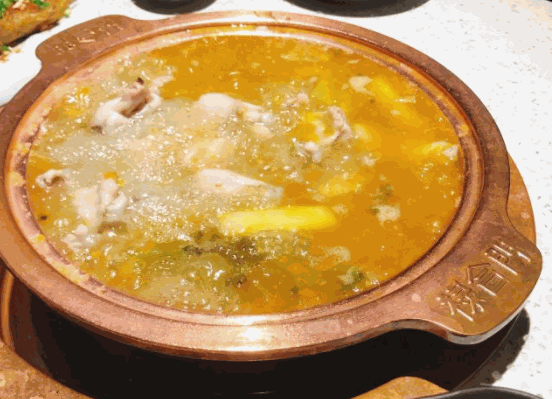 禄合门美蛙火锅